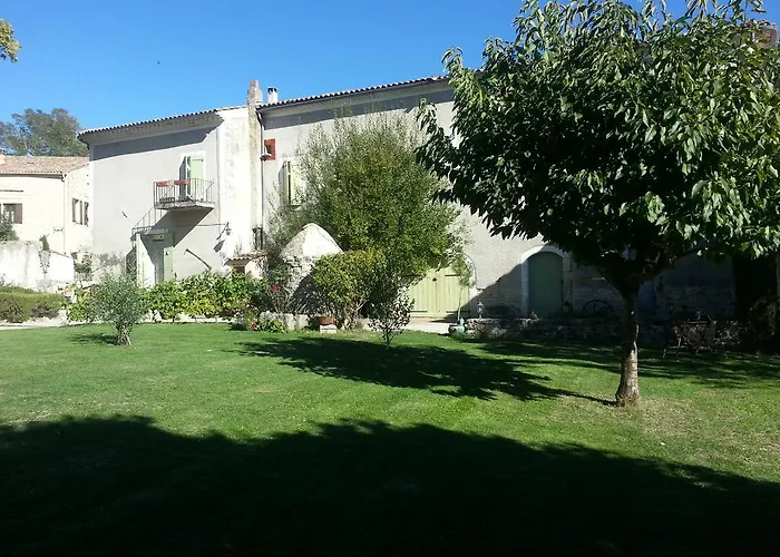 Grange Voutee Avec Jardin
