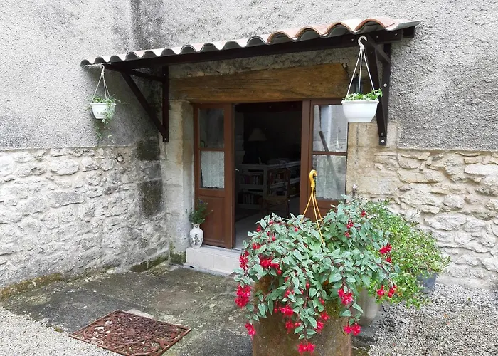 Grange Voutee Avec Jardin