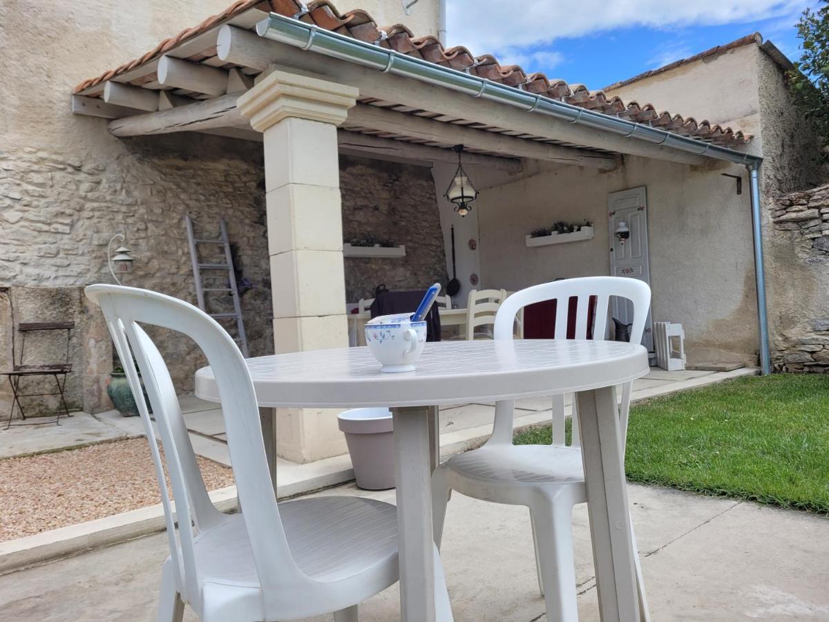 Holiday home Grange Voutee Avec Jardin *