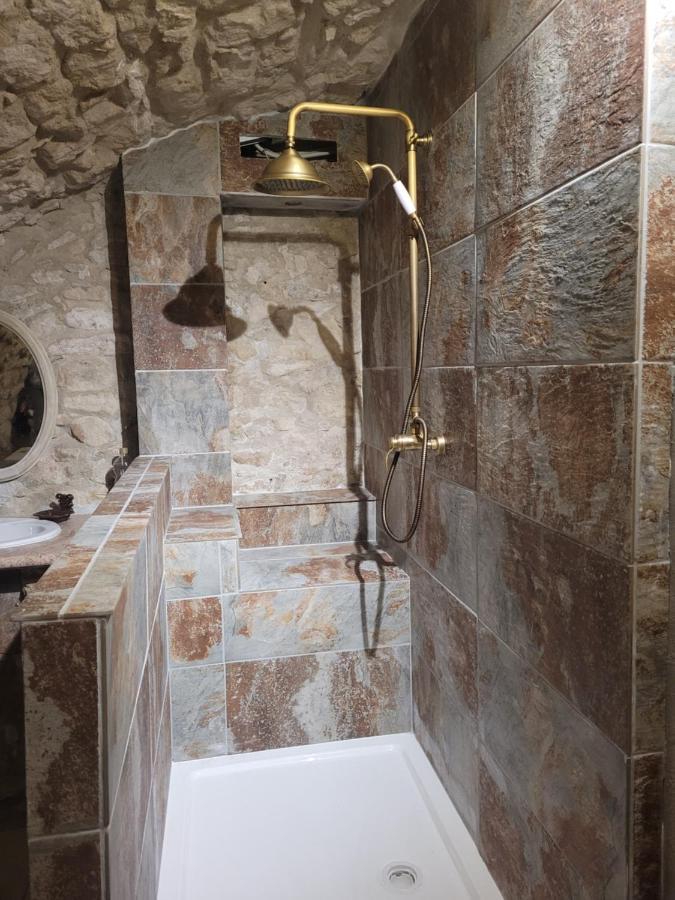 Grange Voutee Avec Jardin Holiday home *